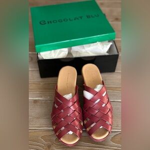 ‼️RARE‼️🎸Chocolat Blu🎸🔥NWT🔥Yemaya Slides in Red—8
